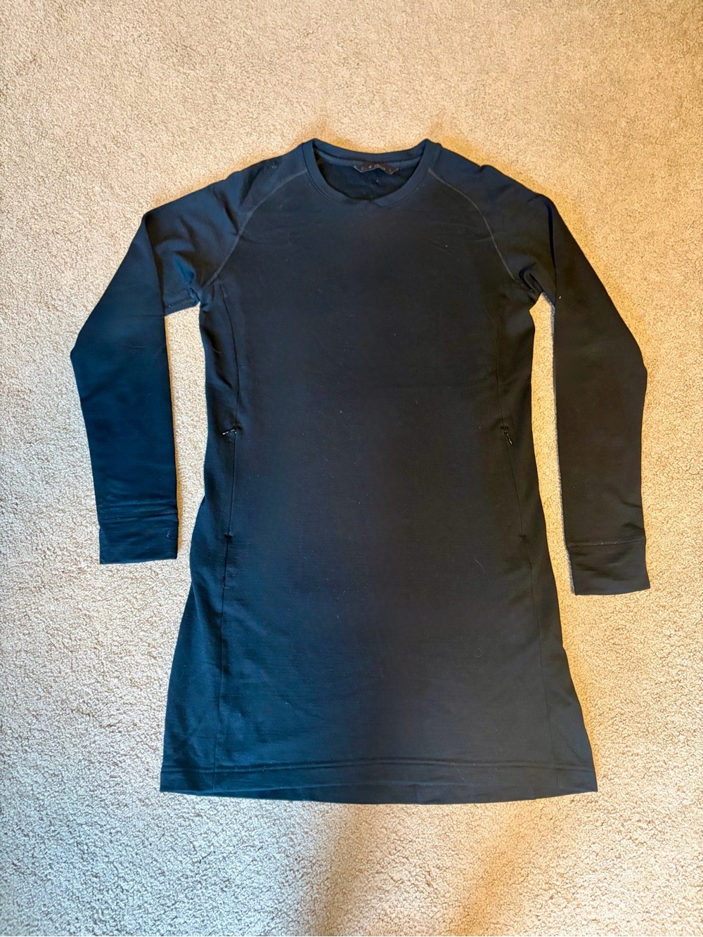 Everyday Black Long-Sleeve Shift Dress - Large - soft wool - zip pockets
